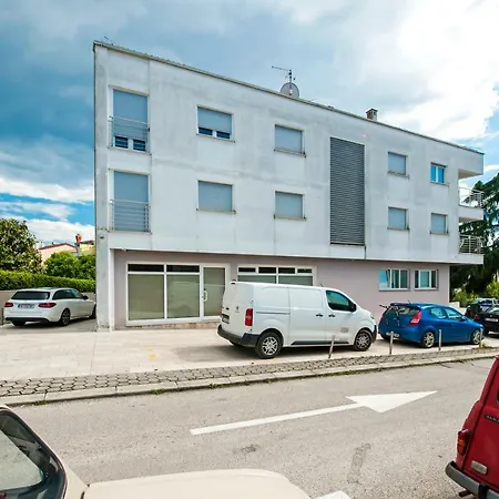 Canna Apartment